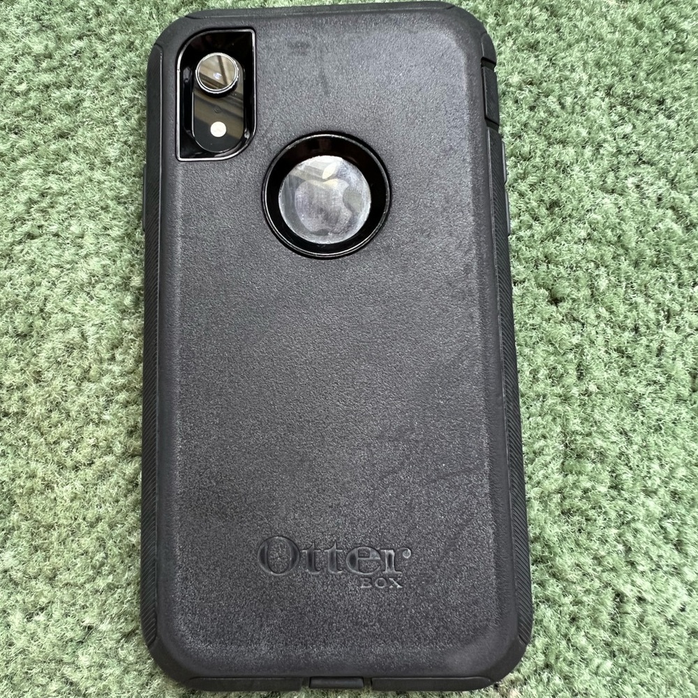 iPhone XR otter box phone case